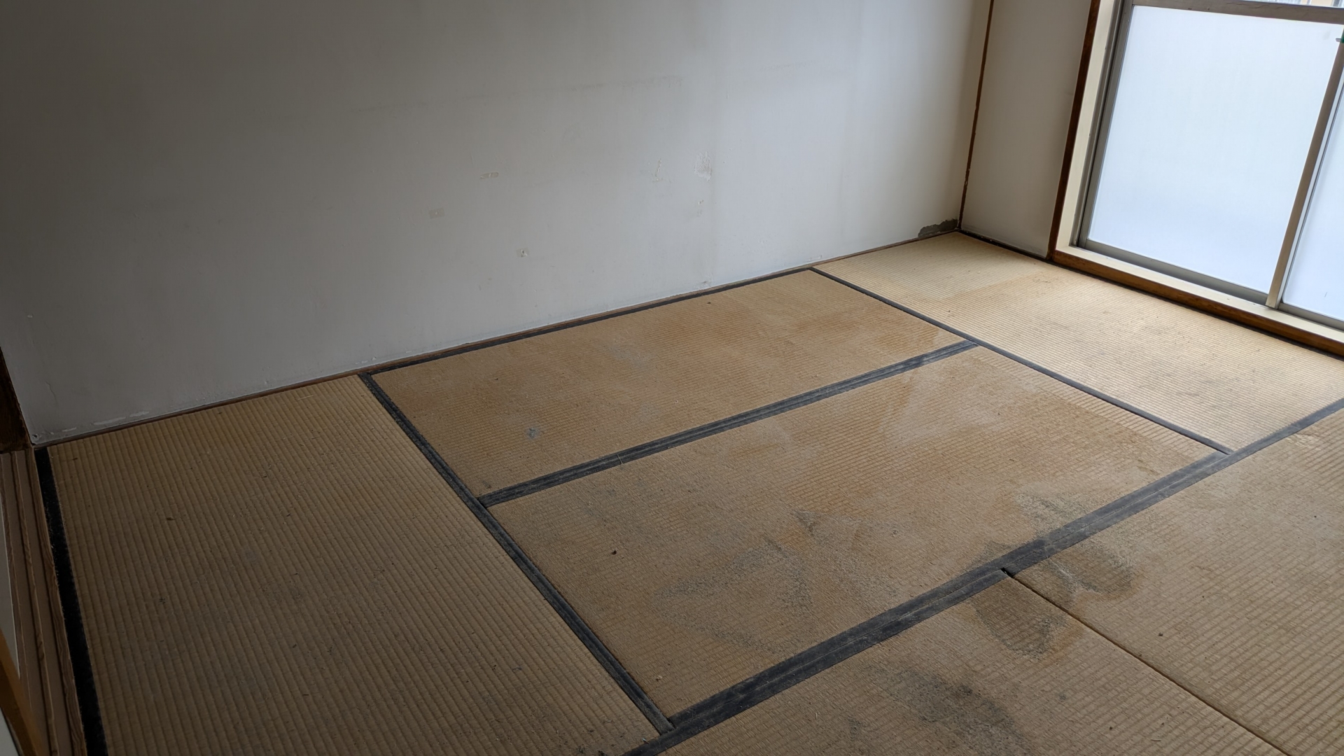 汚れた畳
