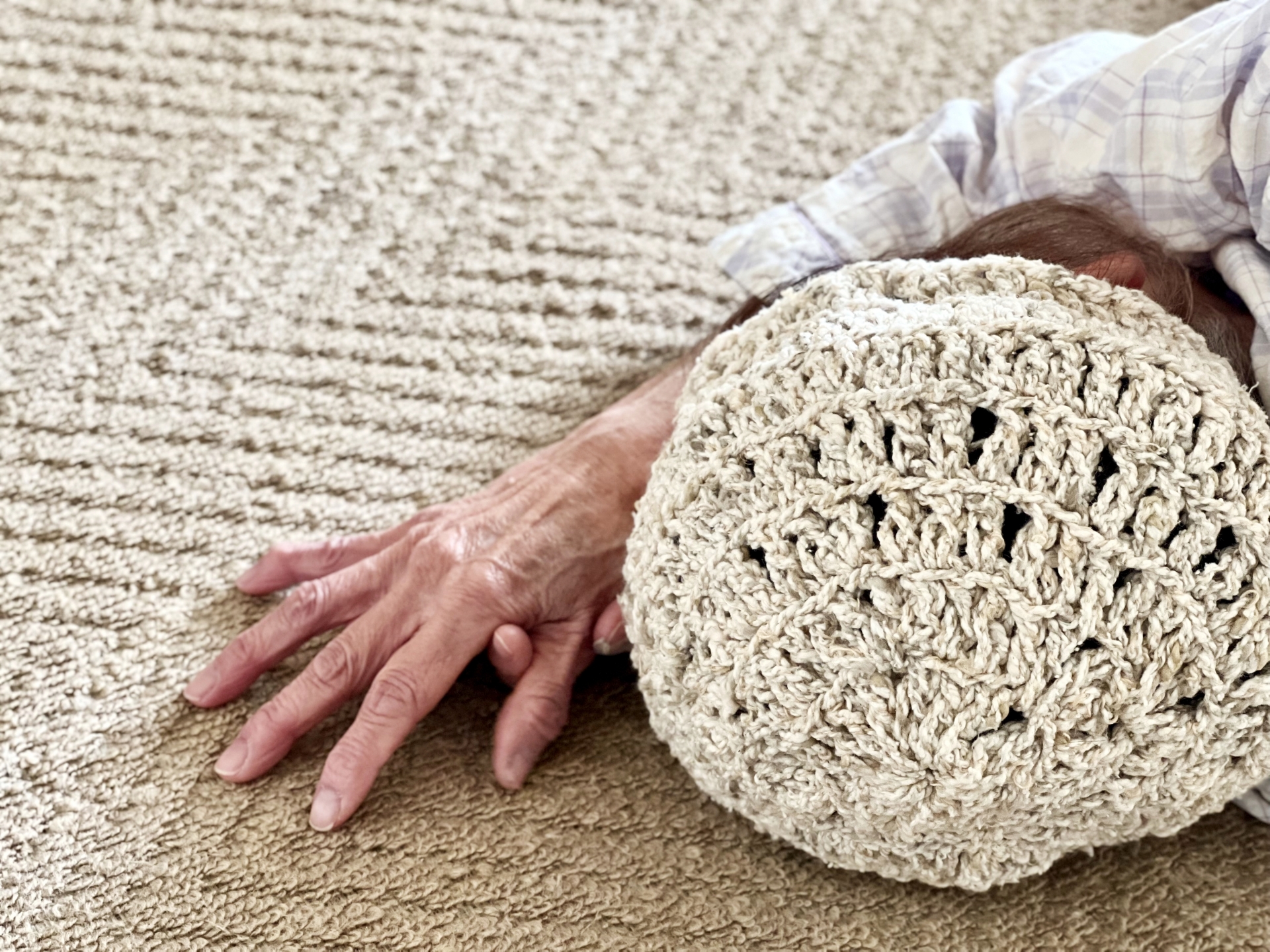 倒れている老人