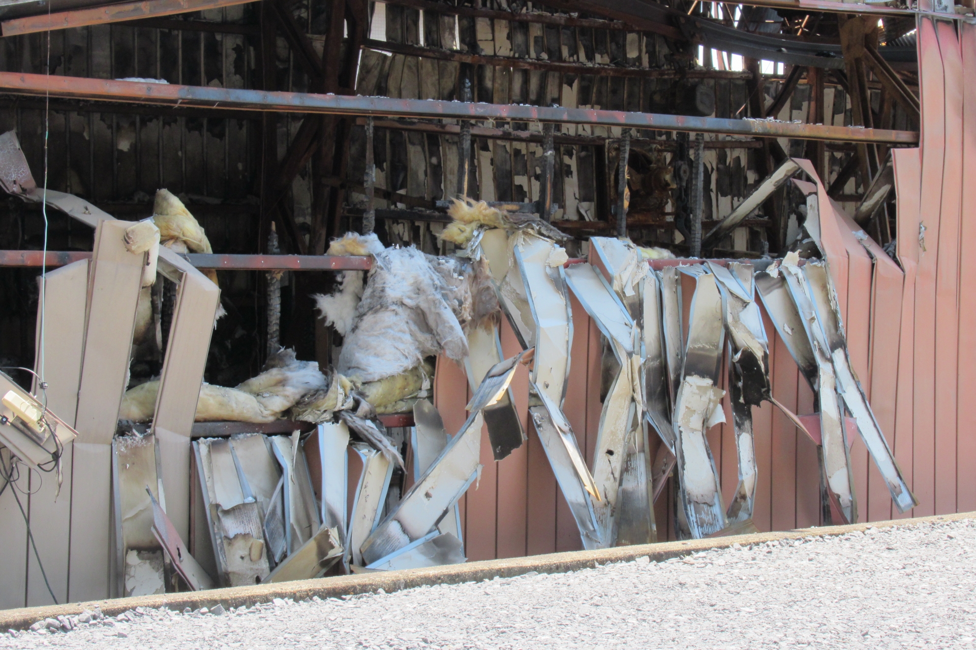 火災被害に遭った家屋の一階、壁面部分