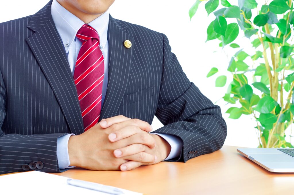 告知義務を説明する弁護士