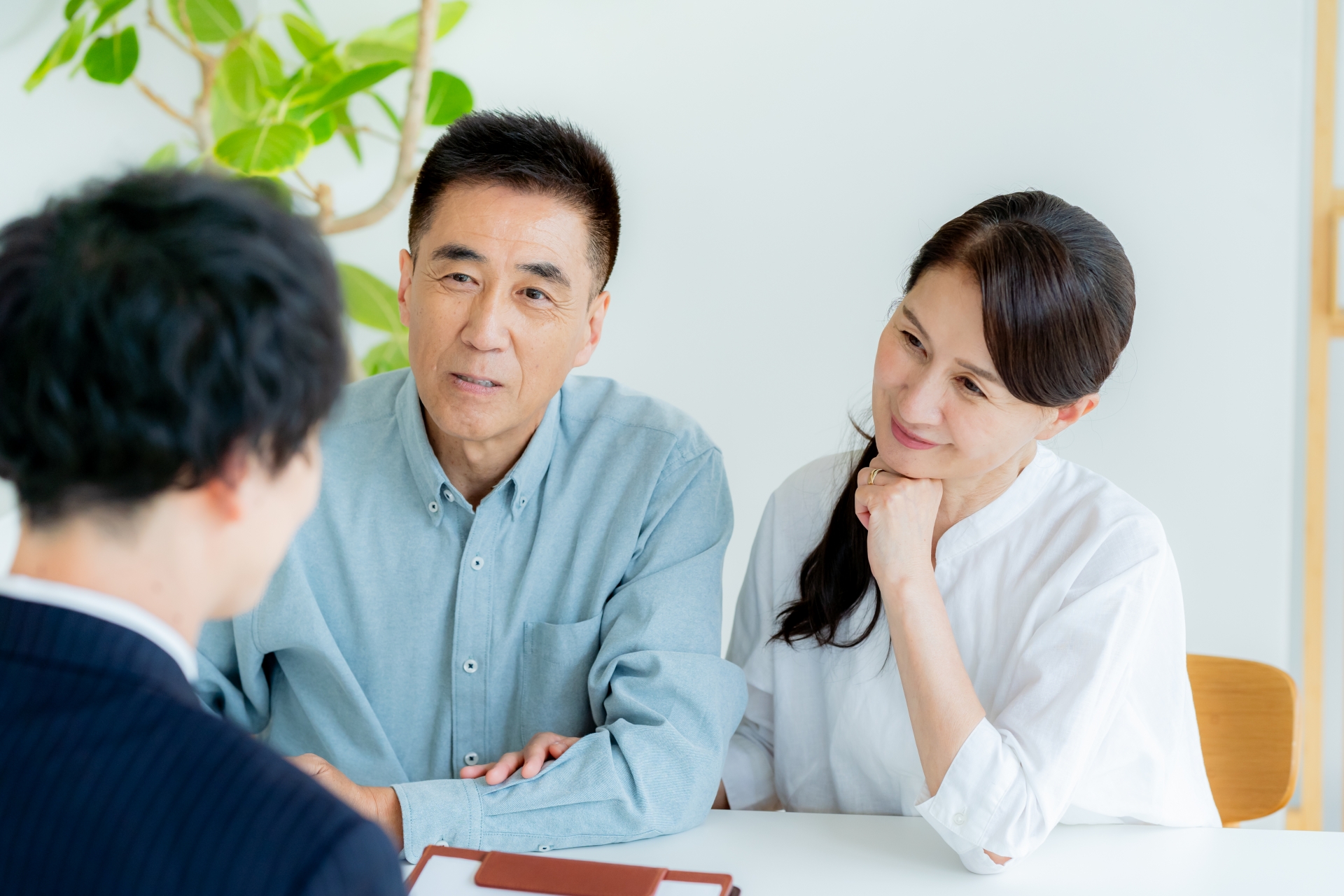 相談中の夫婦